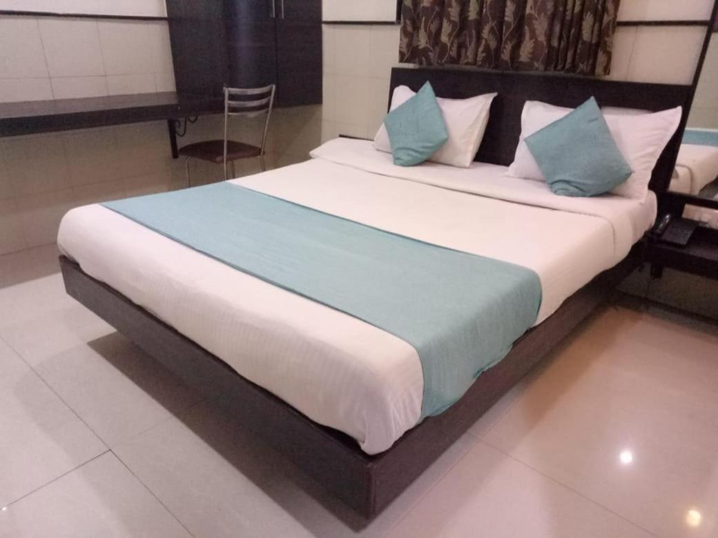 Hotel Sharda Βομβάη Εξωτερικό φωτογραφία